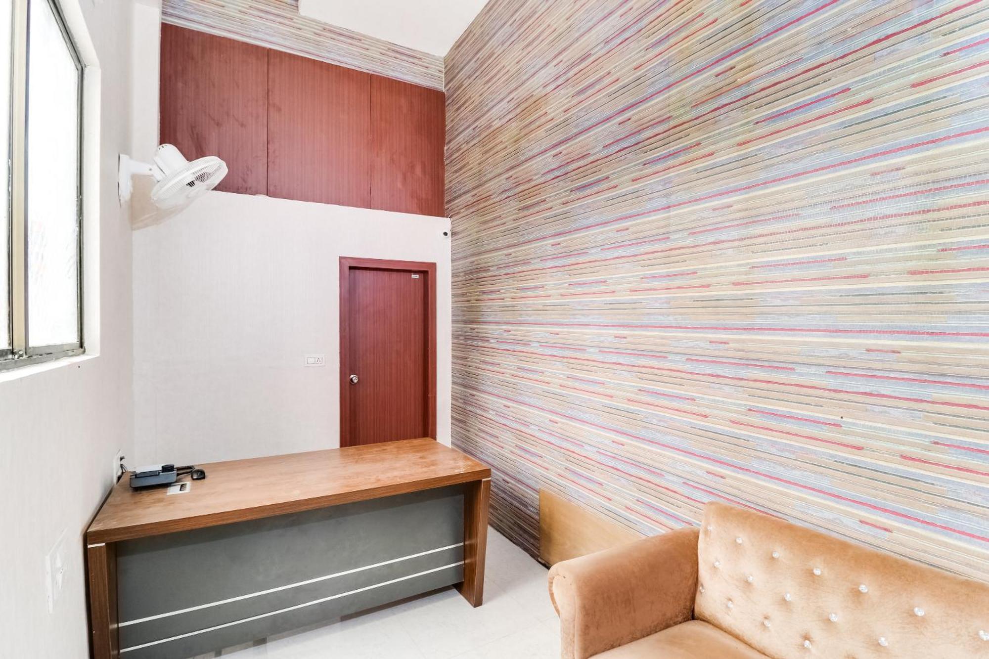 Super Hotel O Rs Inn ゴーラクプル エクステリア 写真