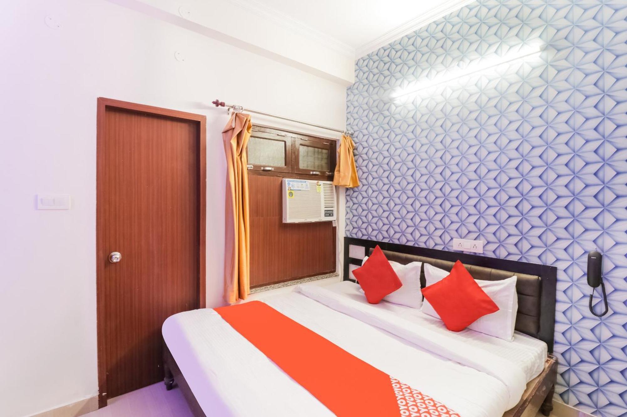 Super Hotel O Rs Inn ゴーラクプル エクステリア 写真